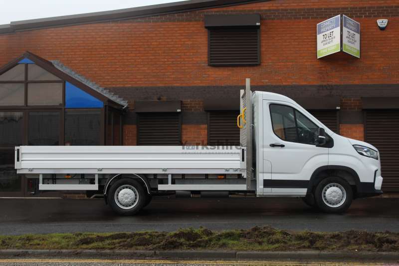 This is the Deliver 9 4.2m Dropside vehicle.